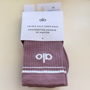 ALO Yoga Half-Crew Socks - Brown